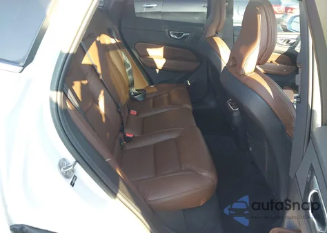 2022 Volvo Xc60 B5 Inscription from USA, damaged, VIN YV4L12DL2N1071824